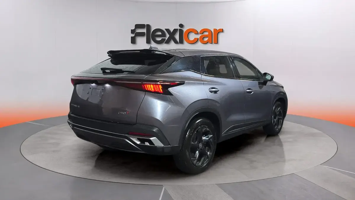 Usado Omoda 5 185 CV (136 kW) 2024 Gris SUV