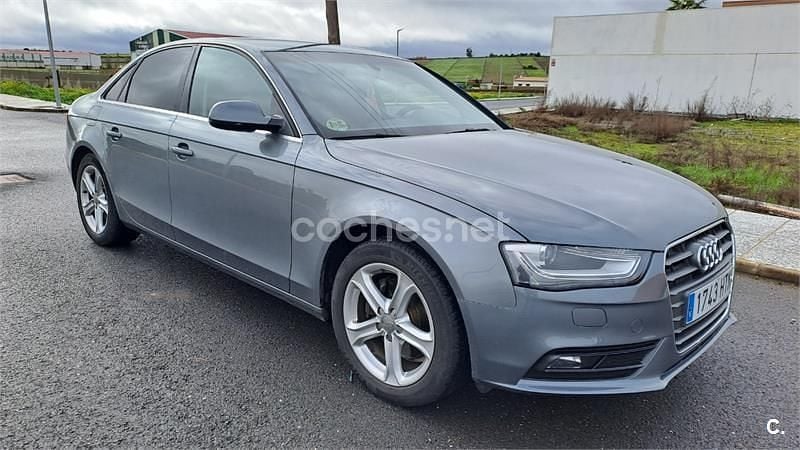 Usado Audi A4 143 CV (105 kW) 2013 Gris / plata Berlina