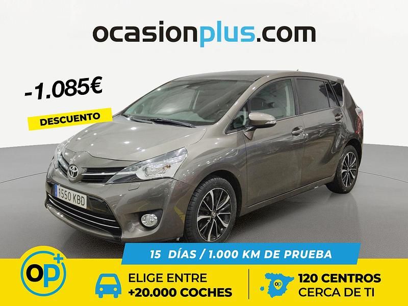 Usado Toyota Verso Advance 132 CV (97 kW) 2017 Marrón Monovolumen