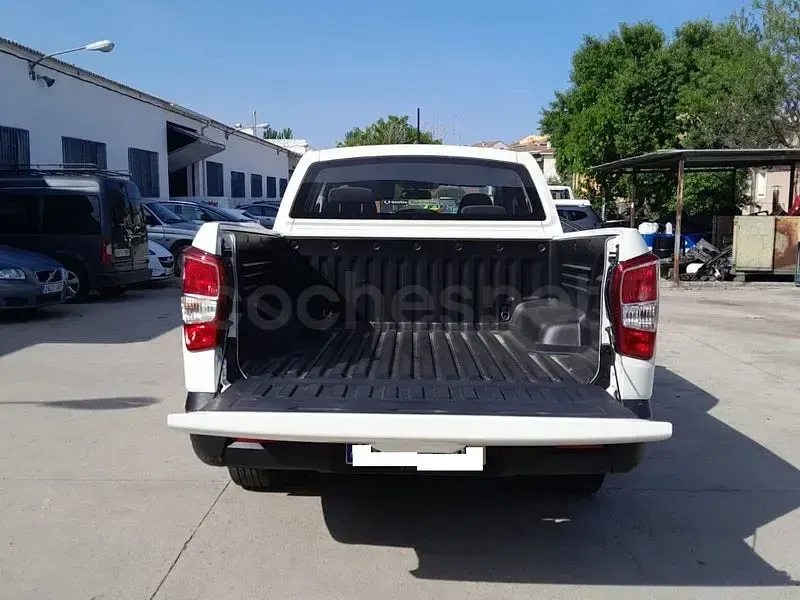 Usado SsangYong Musso 202 CV (148 kW) 2023 Blanco Pickup/Camioneta