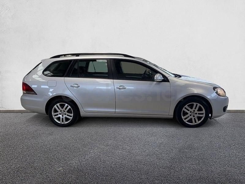 Usado VW Golf VII Sport 105 CV (77 kW) 2012 Gris / plata Familiar