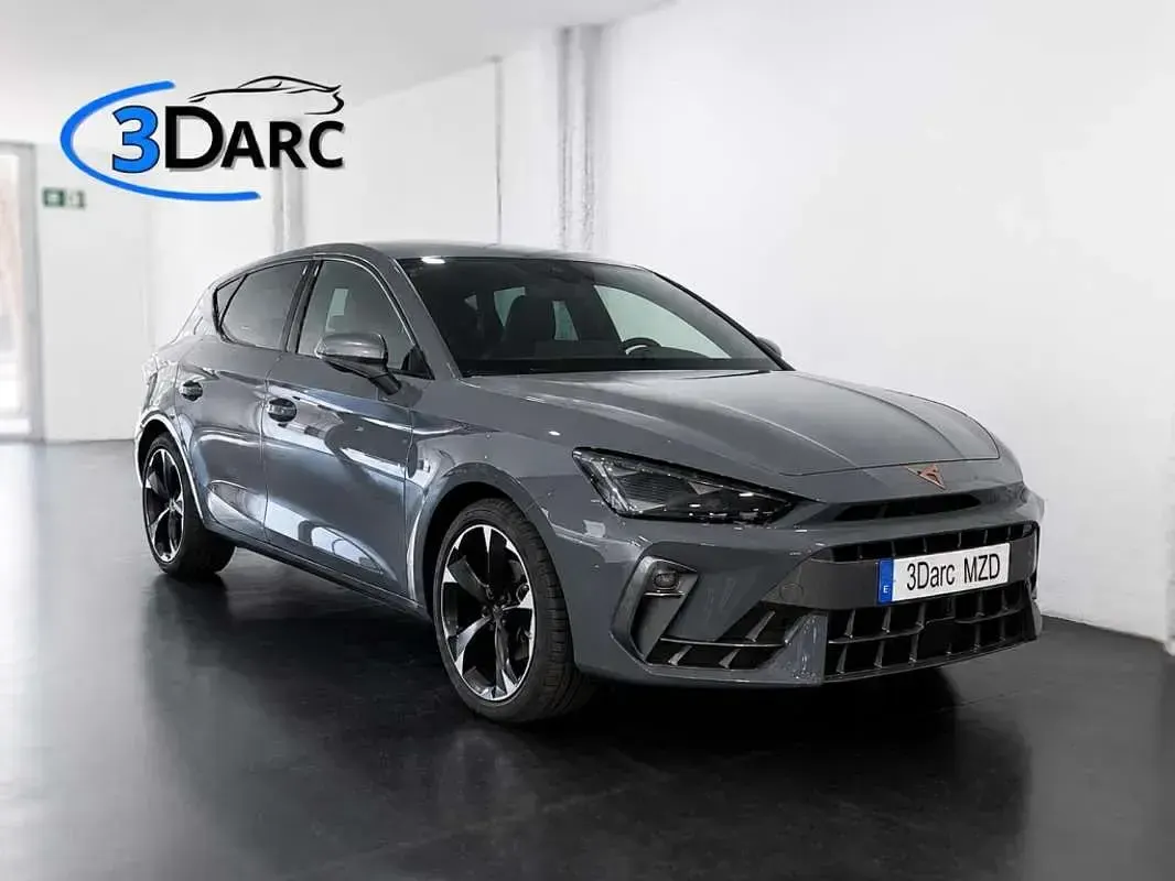 Usado Cupra Leon 150 CV (110 kW) 2025 Gris Utilitario