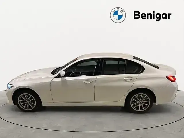 Używany BMW 318 Shadowline 150 KM (110 kW) 2024 Biały Sedan/Limuzyna
