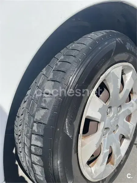 Usado Peugeot 207 95 CV (69 kW) 2009 Blanco Berlina