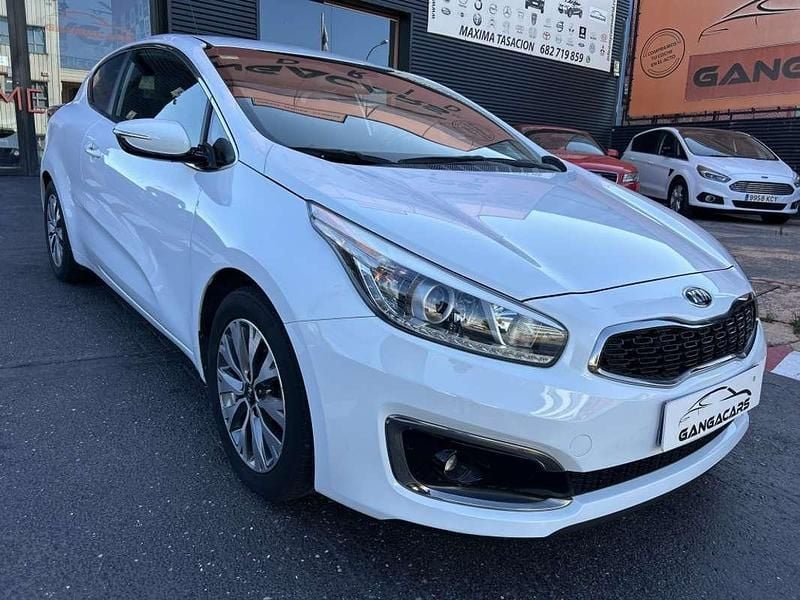 Usado Kia ProCeed 136 CV (100 kW) 2016 Blanco Utilitario