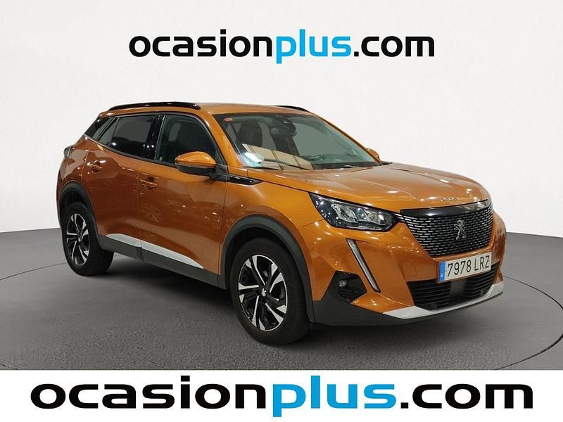 Usado Peugeot 2008 Allure 131 CV (96 kW) 2021 Naranja SUV