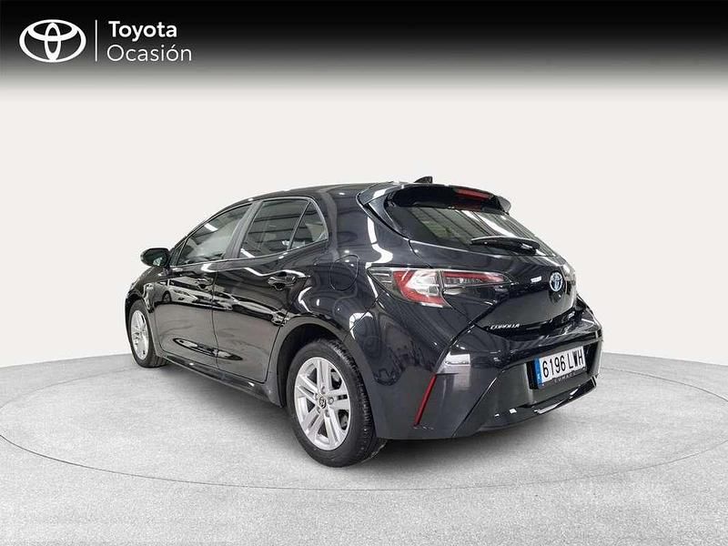 Usado Toyota Corolla Active 122 CV (89 kW) 2022 Negro Utilitario