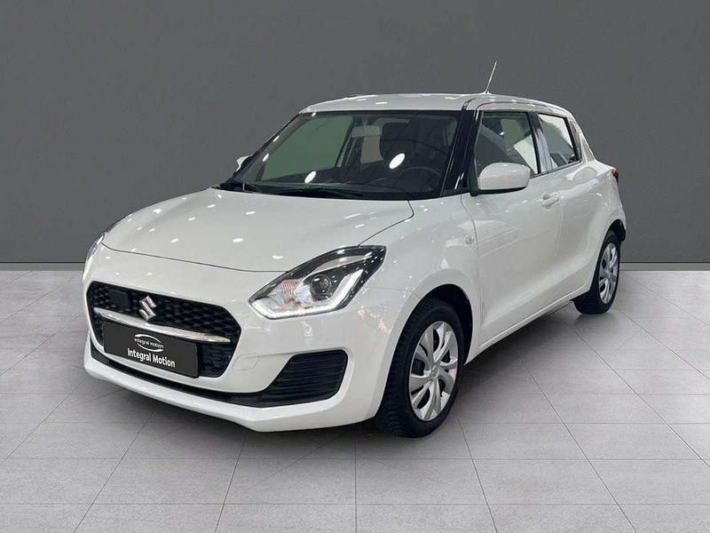 Blanco Usado 2021 Suzuki Swift Berlina | 12.300 € (Precio justo) - Imagen 1/4