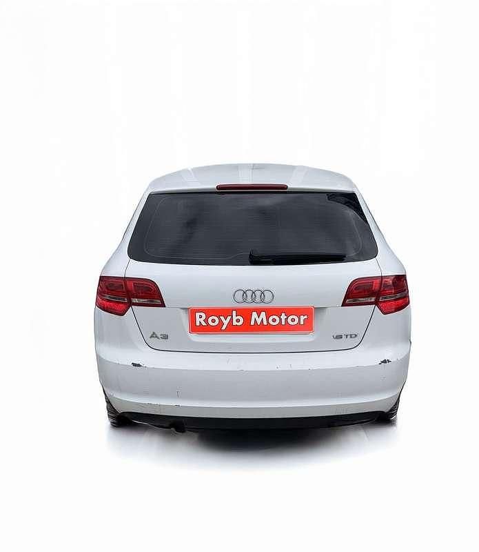 Usado Audi A3 150 CV (110 kW) 2010 Blanco Utilitario