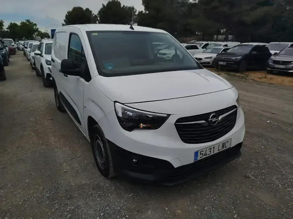 Usado Opel Combo 102 CV (75 kW) 2022 Blanco Monovolumen