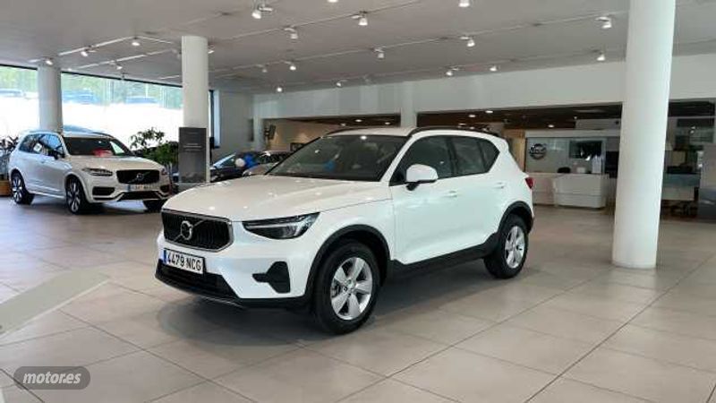 Blanco Nuevo 2025 Volvo XC40 SUV | 35.300 € (Precio justo) - Imagen 1/4