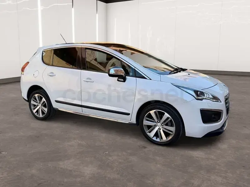 Usado Peugeot 3008 Allure 150 CV (110 kW) 2014 Blanco Familiar