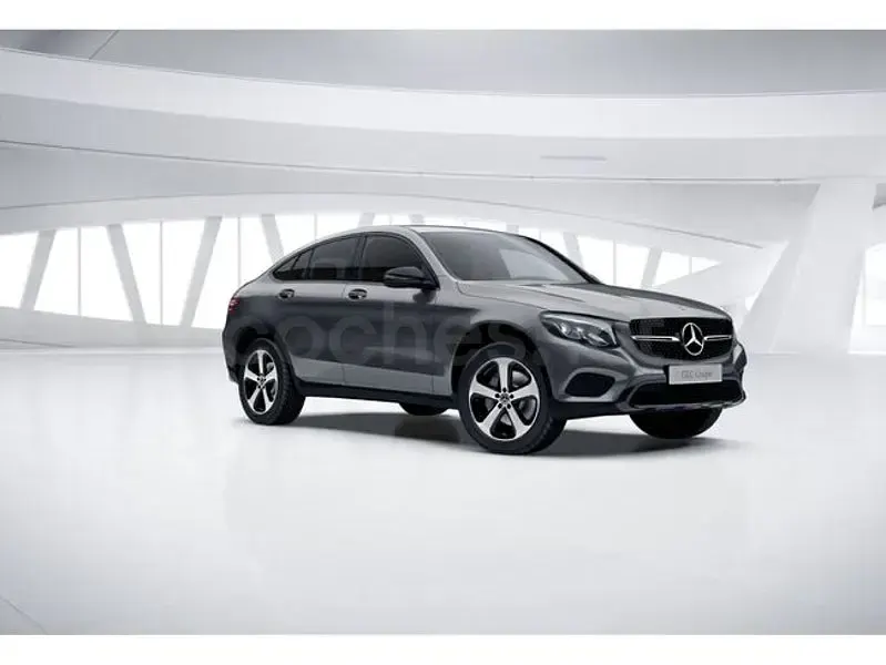 Usado Mercedes GLC220 170 CV (125 kW) 2019 Gris / plata Coupe