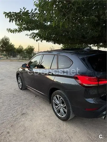 Usado BMW X1 140 CV (102 kW) 2021 Gris / plata SUV