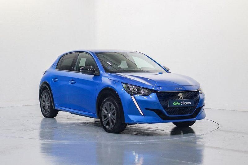 Usado Peugeot e-208 Allure 100 kW (136 CV) 2023 Azul Utilitario