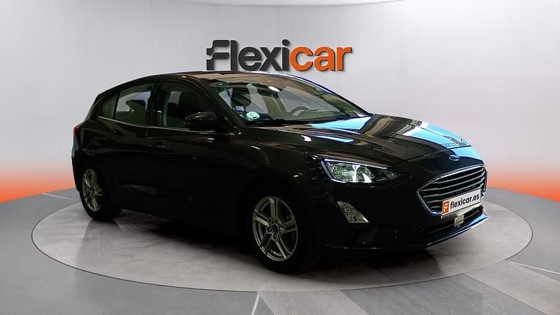 Usado Ford Focus Trend+ 120 CV (88 kW) 2020 Gris Berlina