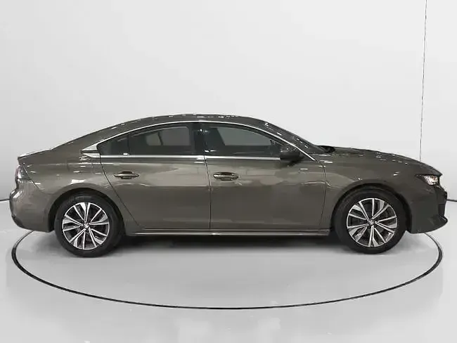 Käytetty Peugeot 508 Allure 160 HP (117 kW) 2020 Harmaa Sedan
