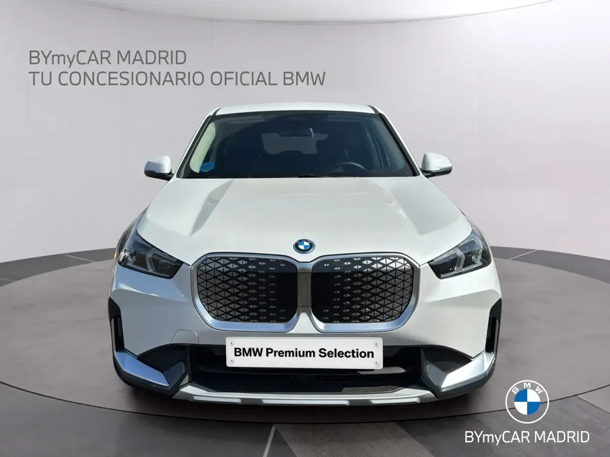 Usado BMW iX1 Comfort Edition 230 kW (313 CV) 2026 Blanco SUV