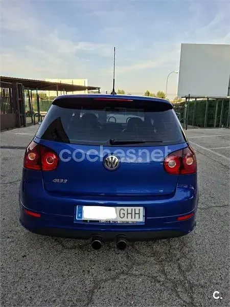 Usado VW Golf V R 250 CV (183 kW) 2007 Azul Berlina