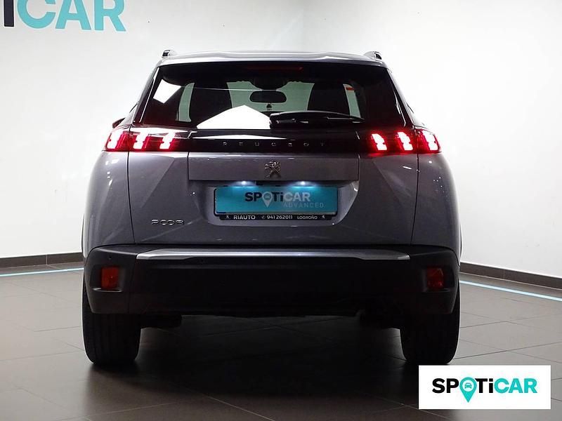 Usado Peugeot 2008 Active 101 CV (74 kW) 2020 Gris SUV