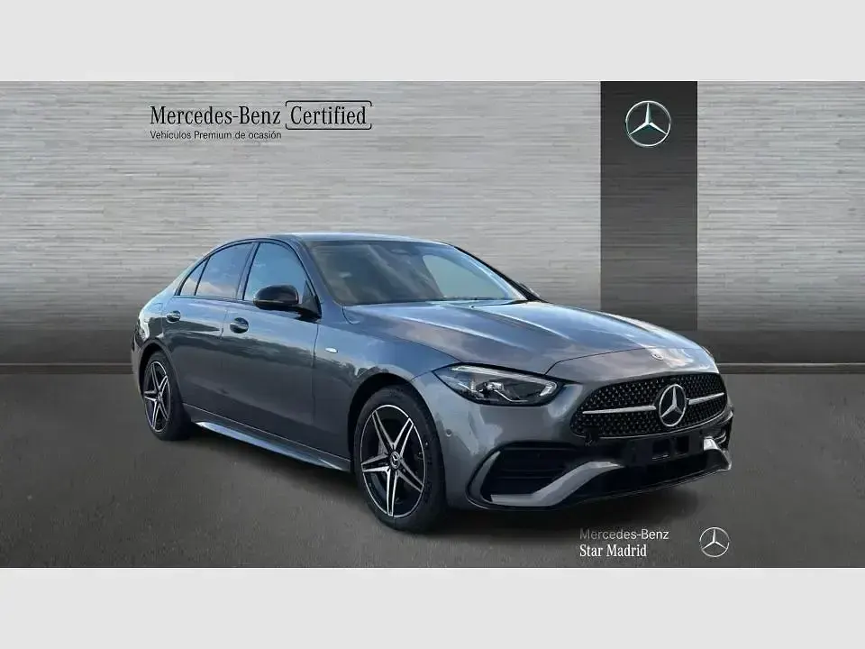 Usado Mercedes C300e 313 CV (230 kW) 2025 Gris Berlina