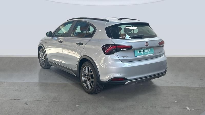 Usado Fiat Tipo Cross 101 CV (74 kW) 2021 Gris Berlina