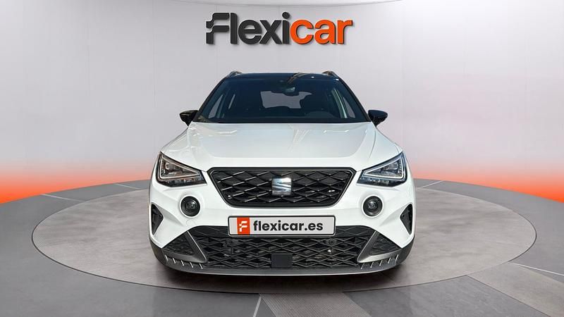 Usado Seat Arona FR 110 CV (80 kW) 2024 Gris SUV