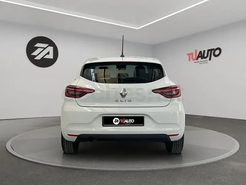 Käytetty Renault Clio V Business 100 HP (73 kW) 2022 Valkoinen Sedan