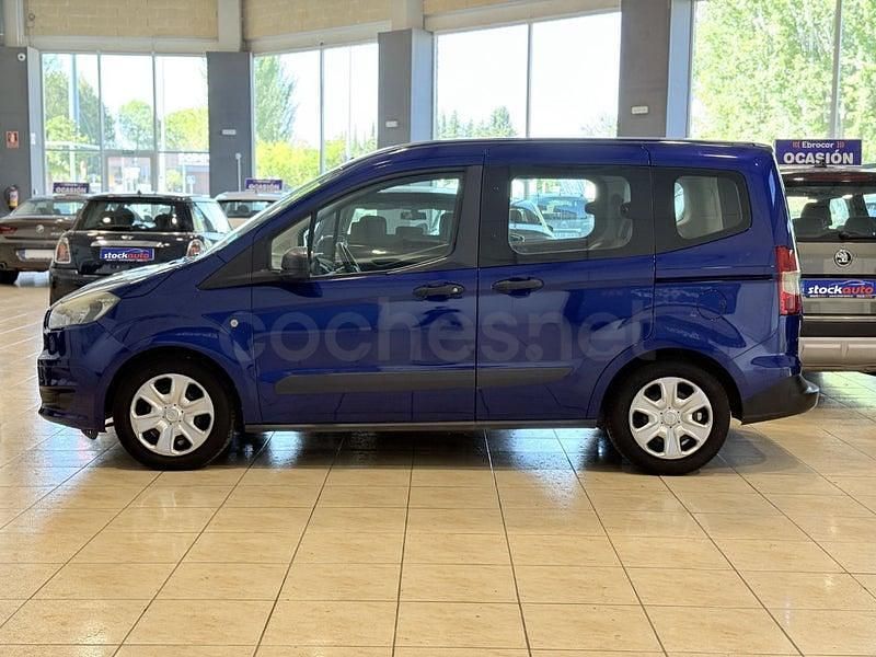 Usado Ford Tourneo Courier Ambiente 100 CV (73 kW) 2016 Azul Monovolumen