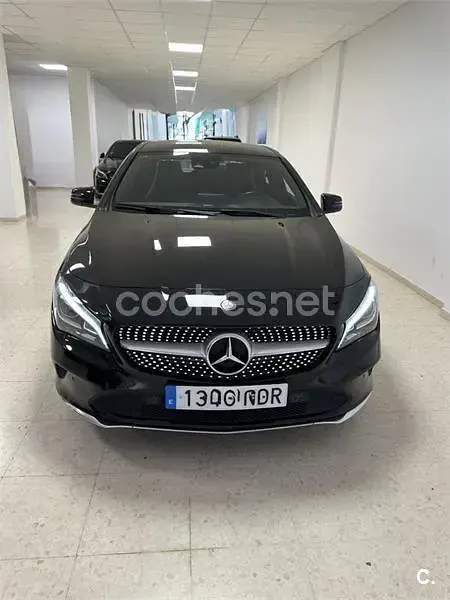 Usado Mercedes CLA220 177 CV (130 kW) 2017 Negro Berlina