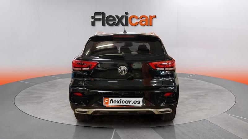 Usado MG ZS Luxury 106 HP (77 kW) 2024 Preto SUV