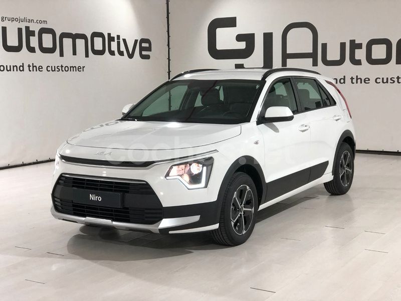 Blanco Nuevo 2024 Kia Niro SUV | 29.900 € (Precio justo) - Imagen 1/4