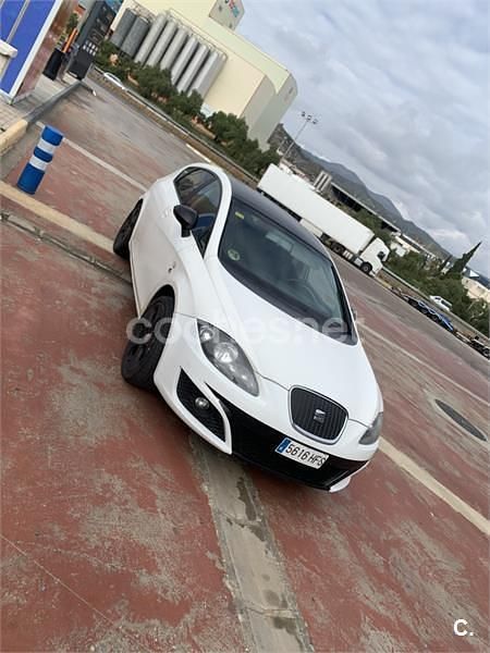 Usado Seat Leon Copa 105 CV (77 kW) 2011 Blanco Utilitario