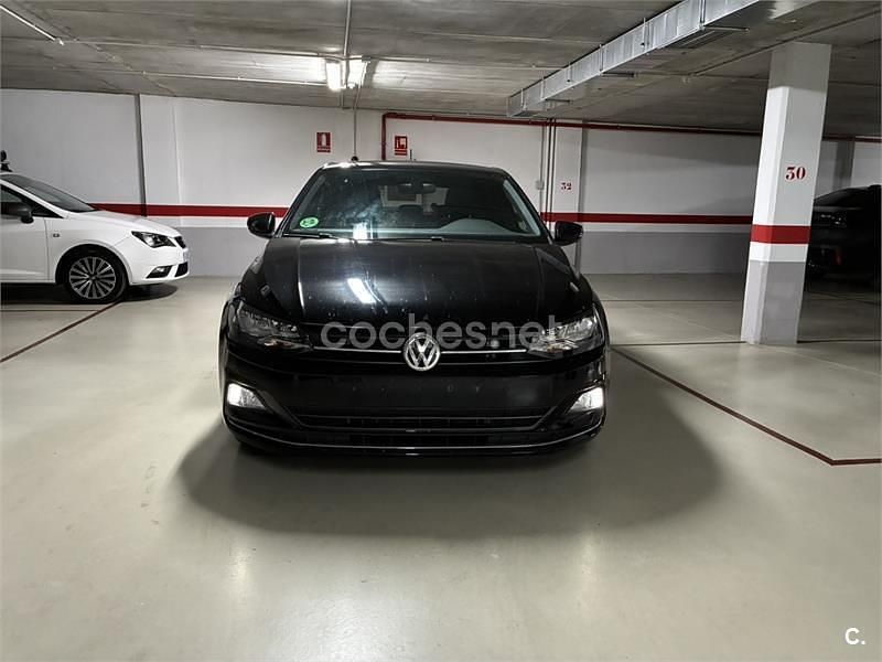 Usado VW Polo Sportline 115 CV (84 kW) 2018 Negro Berlina