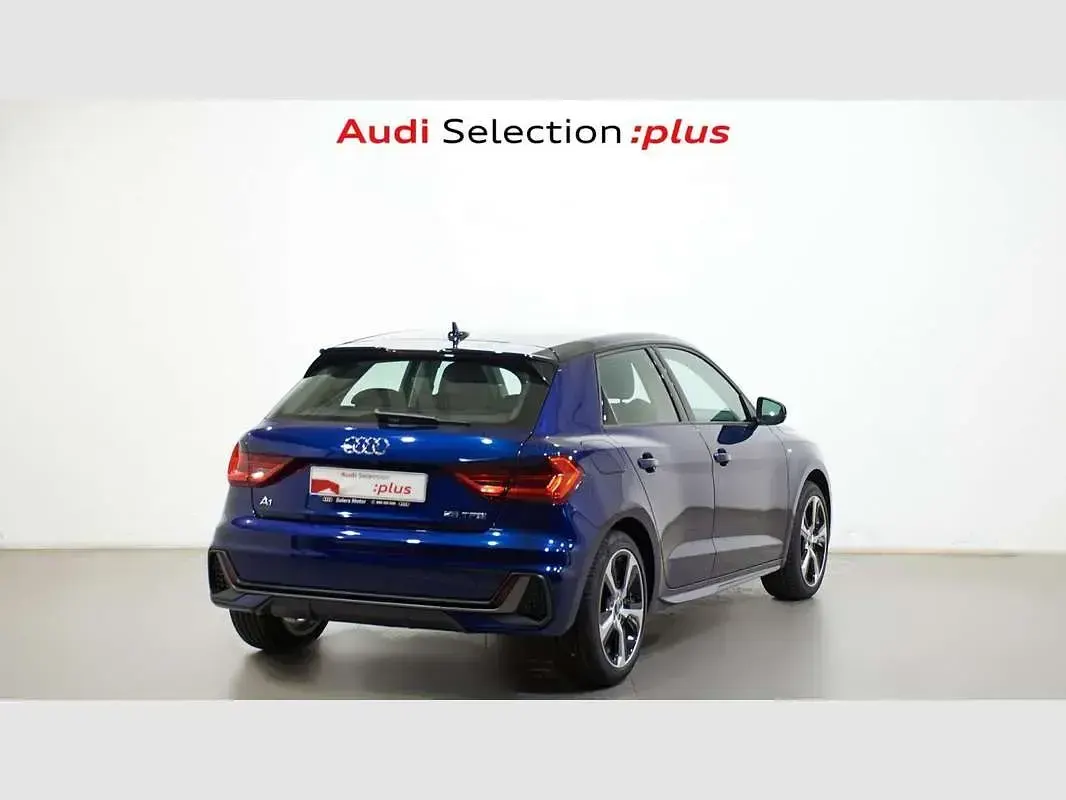 Usado Audi A1 Sportback Black Edition 95 CV (69 kW) 2023 Azul Utilitario