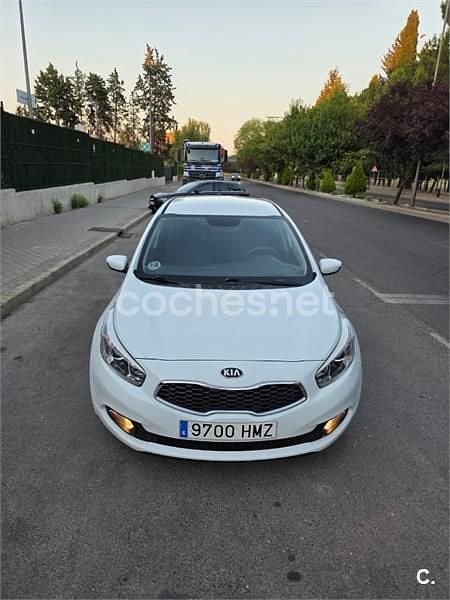 Usado Kia Ceed GT 90 CV (66 kW) 2013 Blanco Berlina