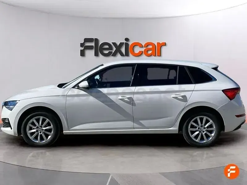 Usado Skoda 110 R 110 CV (80 kW) 2022 Blanco Berlina