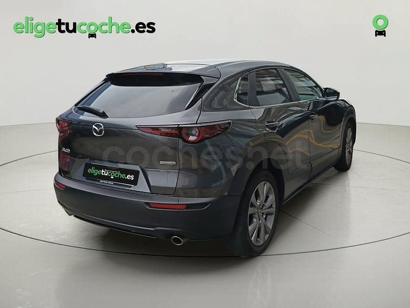 Usado Mazda CX-30 122 CV (89 kW) 2022 Gris / plata SUV