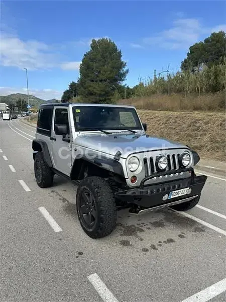Usado Jeep Wrangler Sport 200 CV (147 kW) 2012 Gris / plata SUV