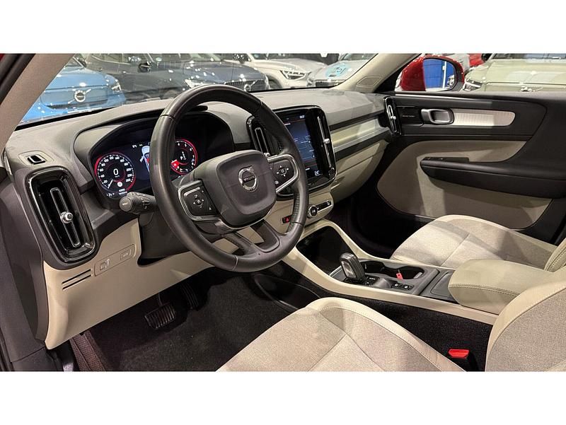 Usado Volvo XC40 Business Edition 163 CV (119 kW) 2020 Rojo SUV