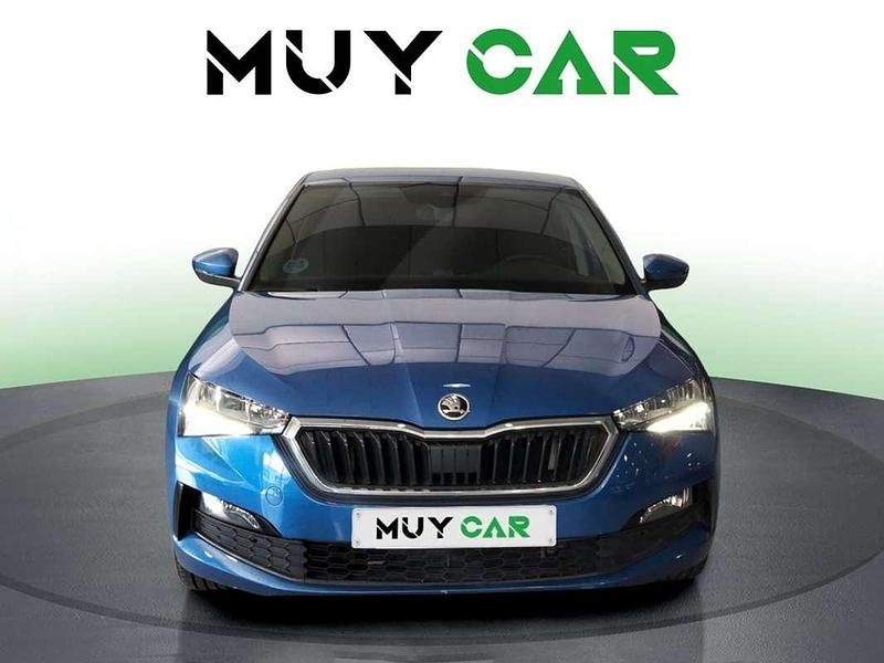Usado Skoda Scala Ambition 116 CV (85 kW) 2020 Azul Utilitario