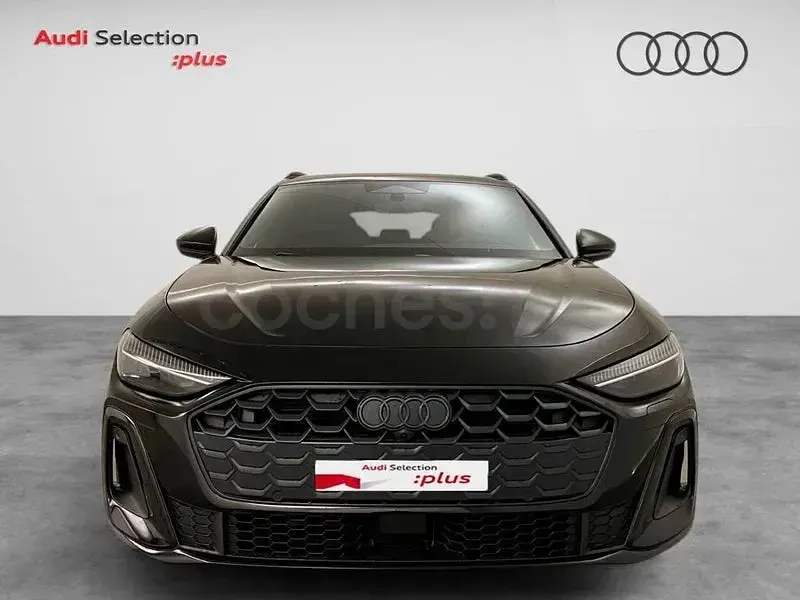 Usado Audi A5 S-Line 204 CV (150 kW) 2025 Negro Familiar