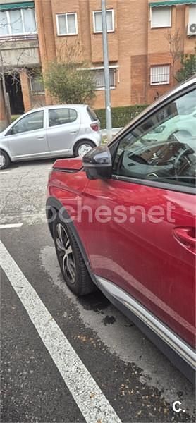 Usado Peugeot 3008 Allure 130 CV (95 kW) 2019 Rojo SUV