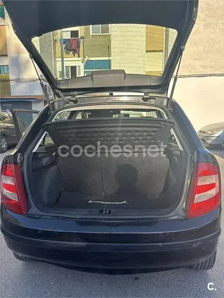 Usado Skoda Fabia 64 CV (47 kW) 2007 Negro Berlina