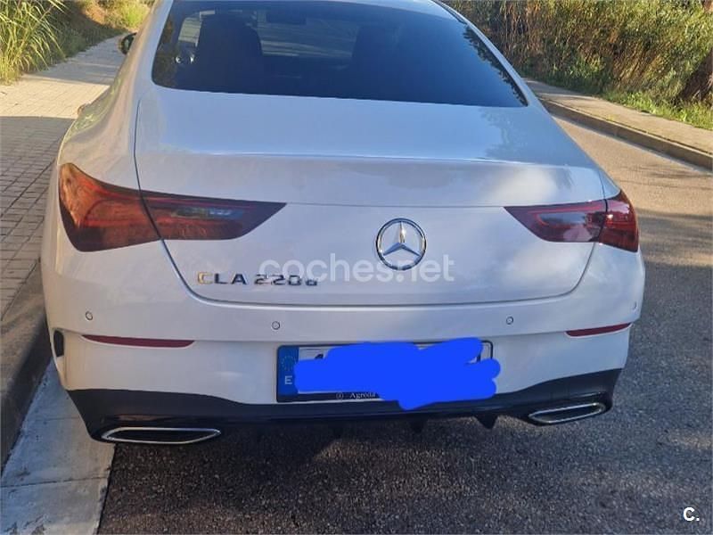 Usado Mercedes CLA220 190 CV (139 kW) 2024 Blanco Berlina