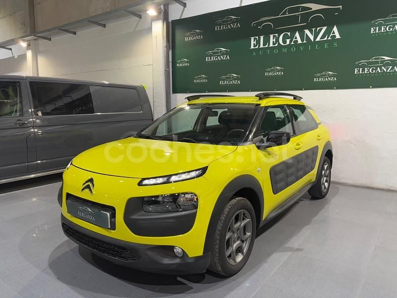 Usado Citroën C4 Feel 82 CV (60 kW) 2015 Verde Berlina