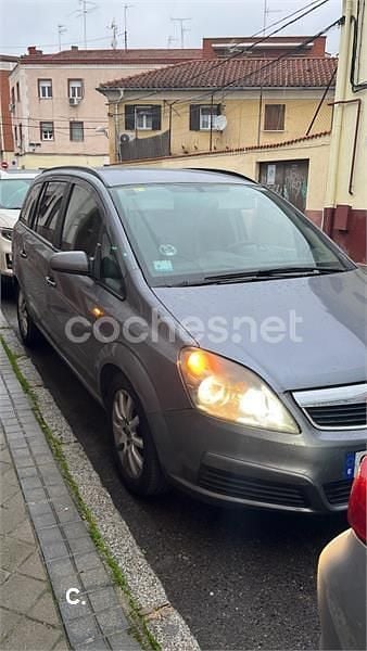 Usado Opel Zafira Cosmo 120 CV (88 kW) 2007 Gris / plata Monovolumen