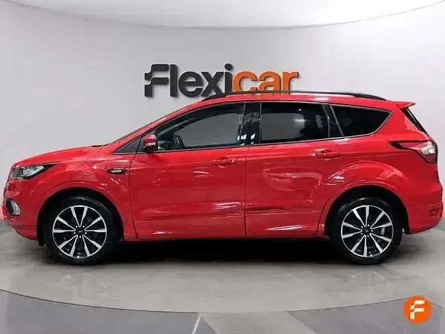 Usado Ford Kuga Titanium 150 CV (110 kW) 2018 Rojo SUV
