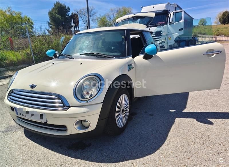Usado Mini ONE 75 CV (55 kW) 2009 Beige Utilitario
