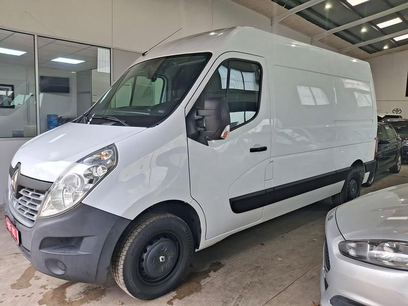 Usado Renault Master 145 CV (106 kW) 2019 Blanco Berlina